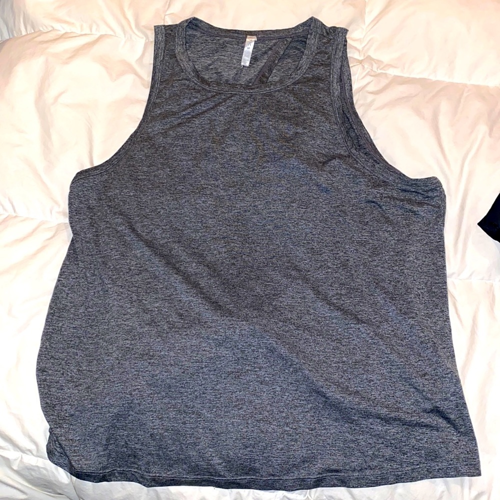 Fabletics - Heather gray muscle tee